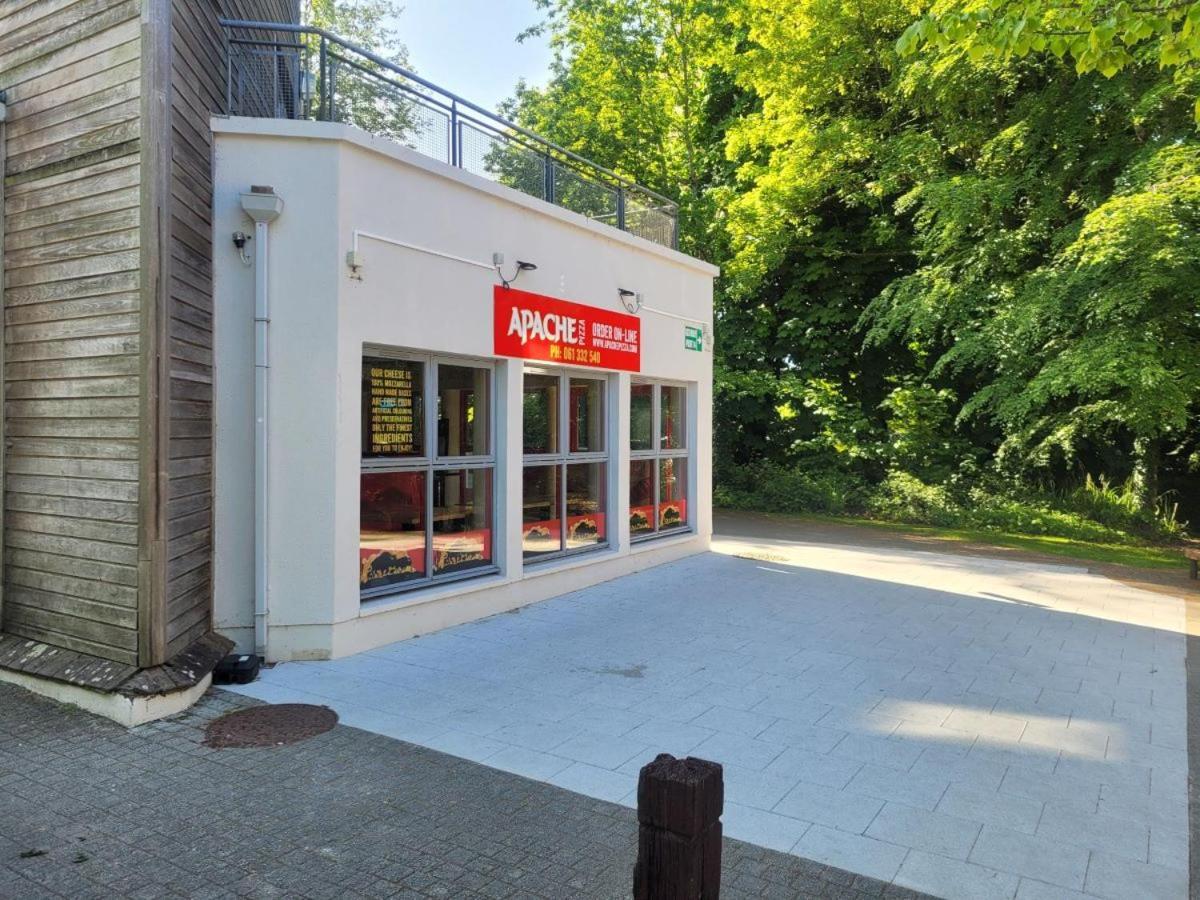 Dromroe Village University Of Limerick Junction Exterior foto
